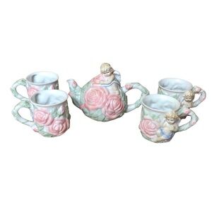Avon rose cherubs porcelain teapot & 4  matching cups set girls tea party
